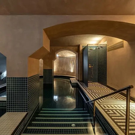 Botaniq Castle Of - Small Luxury Of The World Отель