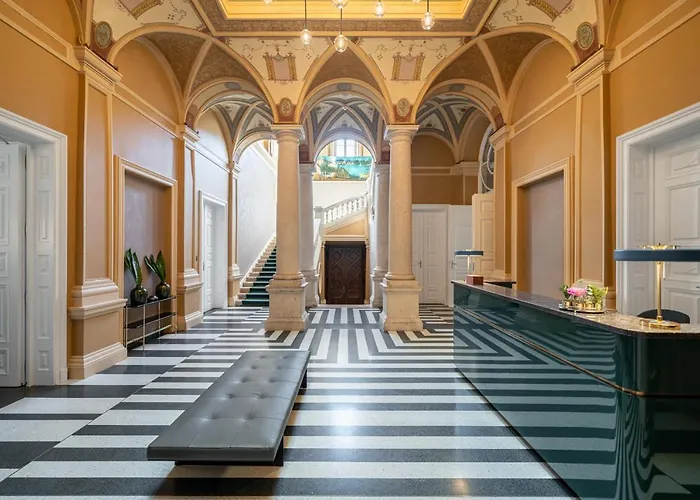 Hotel Botaniq Castle Of - Small Luxury Of The World