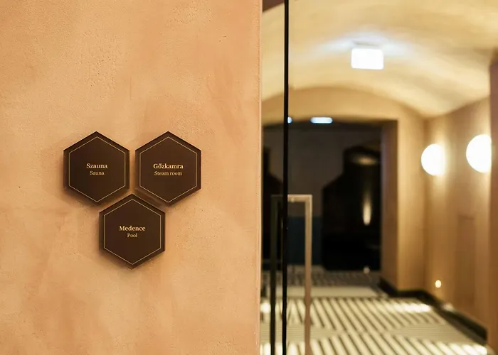 Botaniq Castle Of - Small Luxury Of The World Hotel Tura