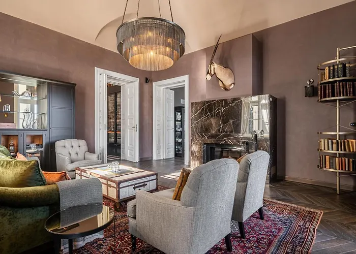 Botaniq Castle Of - Small Luxury Of The World Hotel Tura