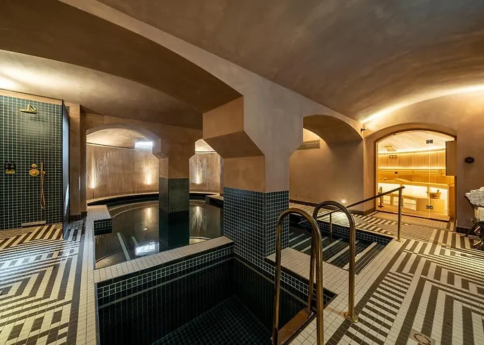 Botaniq Castle Of - Small Luxury Of The World