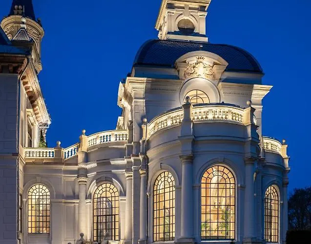 Botaniq Castle Of - Small Luxury Of The World Hotel Tura