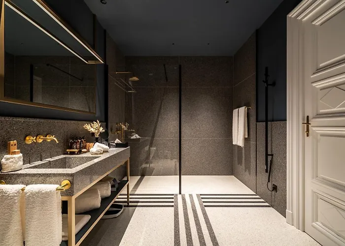 Botaniq Castle Of - Small Luxury Of The World Hotel