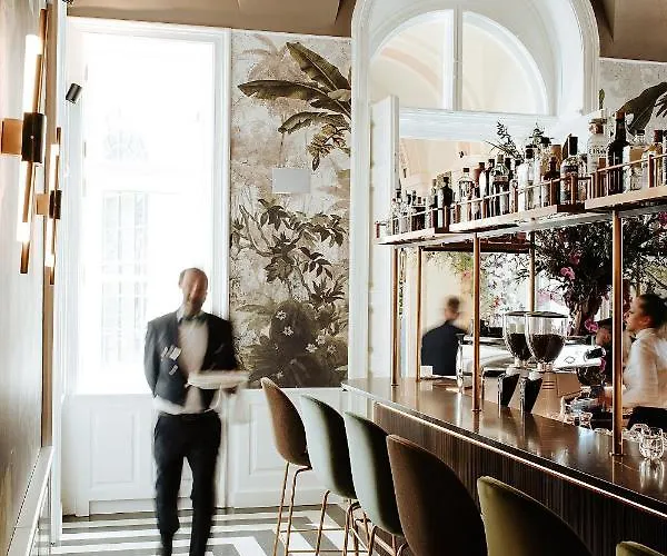 Botaniq Castle Of - Small Luxury Of The World Tura