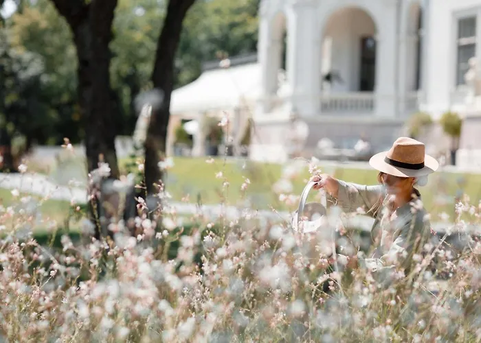 Botaniq Castle Of - Small Luxury Of The World Tura