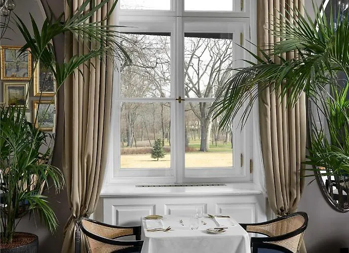 Hotel Botaniq Castle Of - Small Luxury Of The World 5*