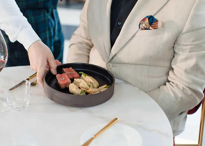 Botaniq Castle Of - Small Luxury Of The World Hotel Tura