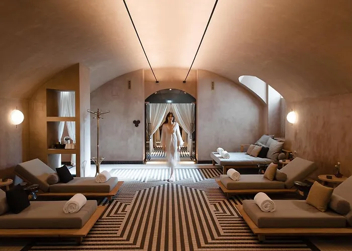 Botaniq Castle Of - Small Luxury Of The World Hotel