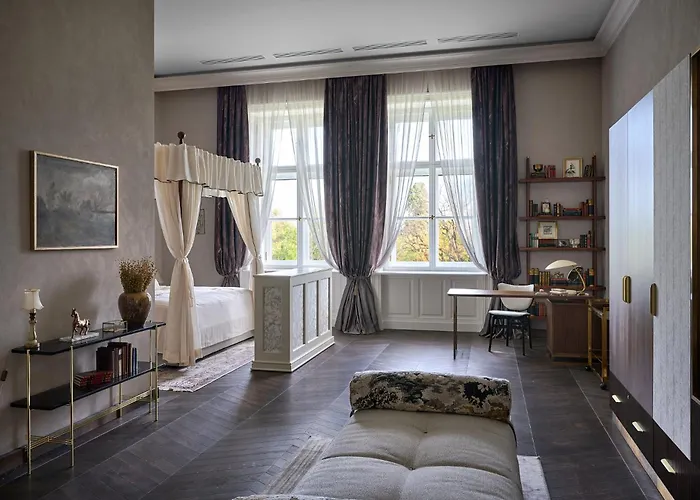 Botaniq Castle Of - Small Luxury Of The World 5* Tura