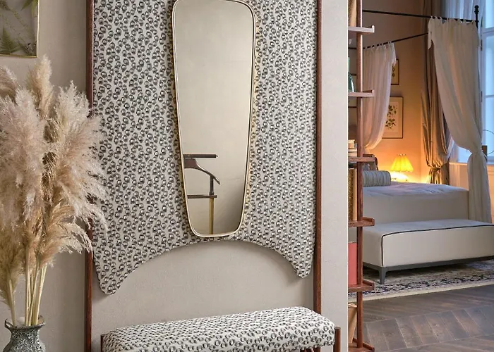 Botaniq Castle Of - Small Luxury Of The World Tura